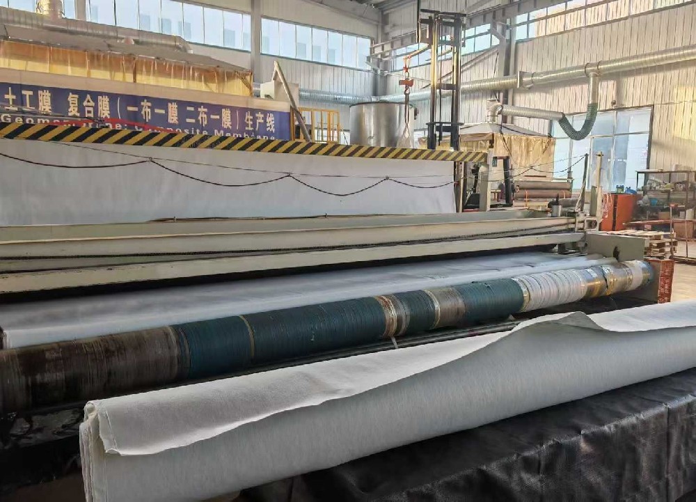 泰安防水土工布廠(chǎng)家，泰安復(fù)合土工膜廠(chǎng)家